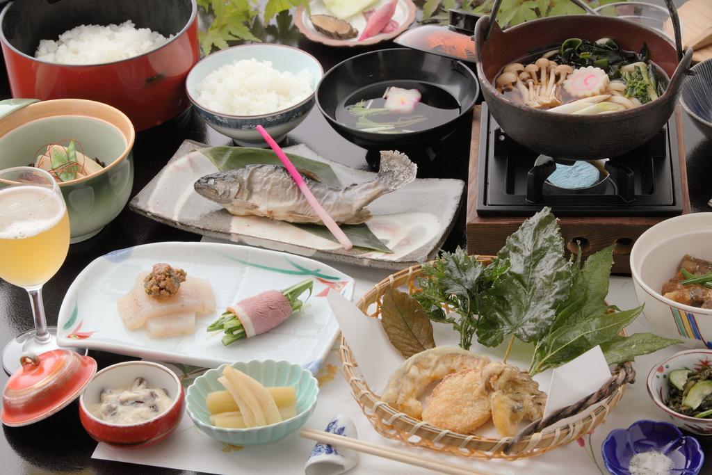 Sanazawa-No-Mori Hotel Numata  Стая снимка