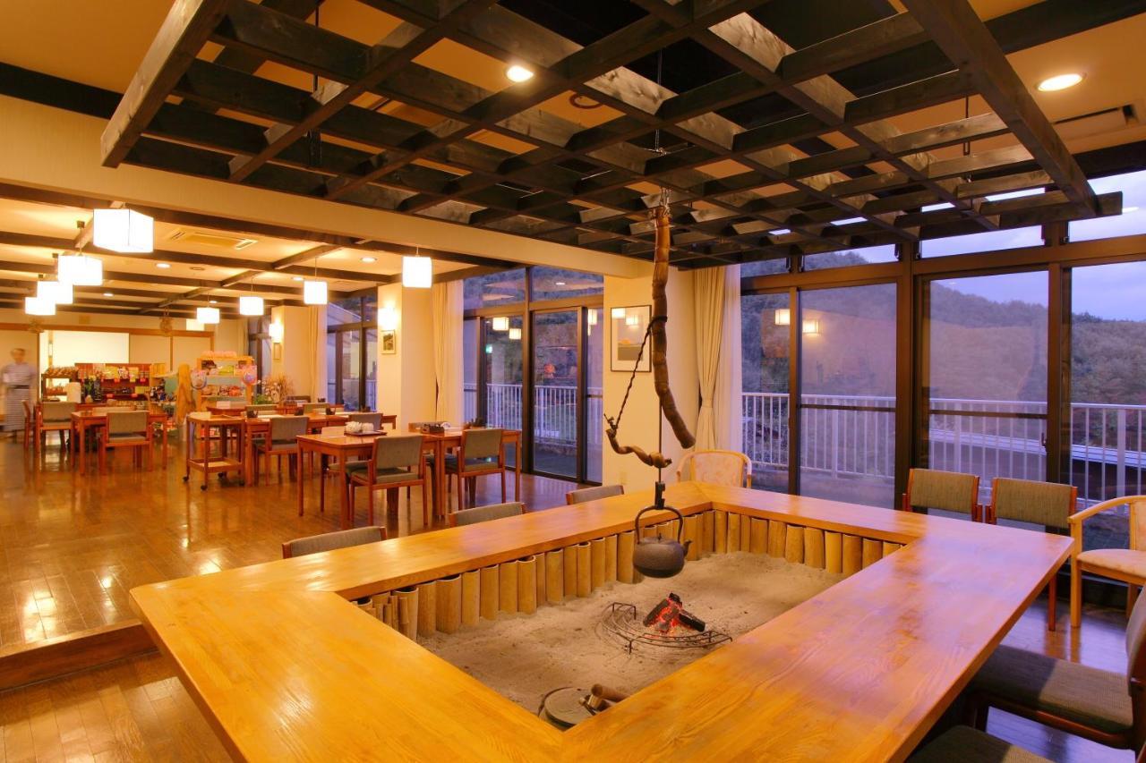 Sanazawa-No-Mori Hotel Numata  Екстериор снимка
